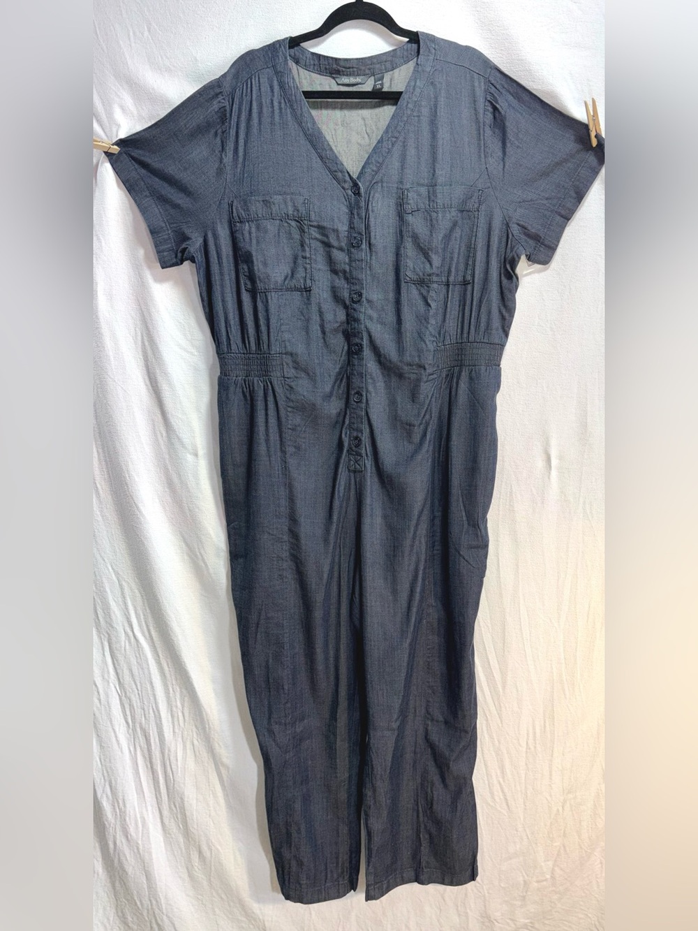 AnyBody Women’s XL drapey denim button front jumpsuit